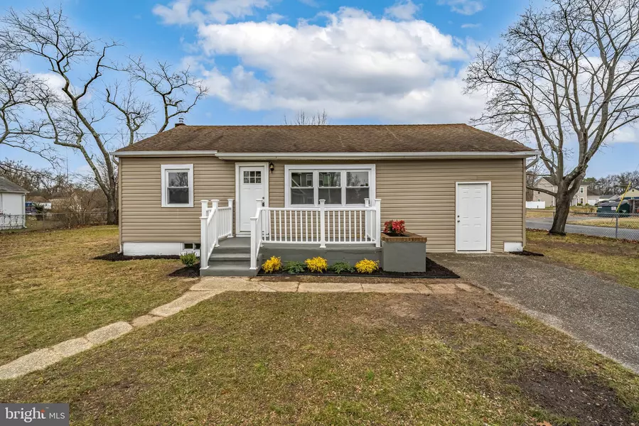 88 3RD AVE, Toms River, NJ 08757