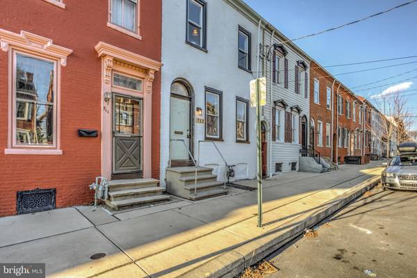 Columbia, PA 17512,713 WALNUT ST