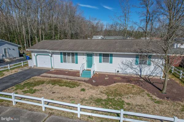 209 WOODS EDGE LN, Felton, DE 19943