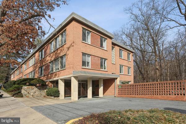 3033 NEW MEXICO AVE NW #208, Washington, DC 20016