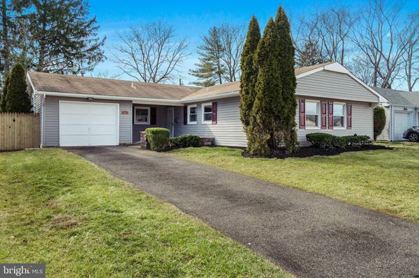 61 EAST LN, Willingboro, NJ 08046