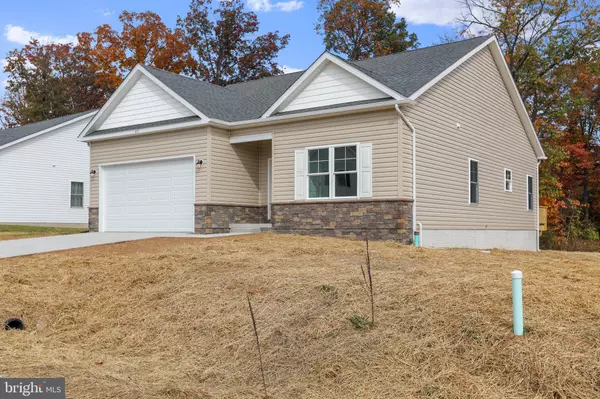 Inwood, WV 25428,85 LARIMAR LN