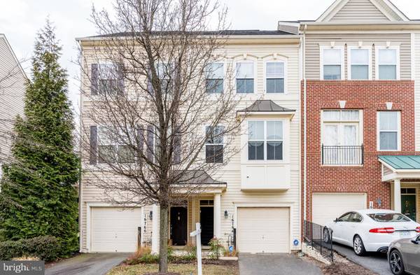 16764 BLACKJACK OAK LN, Woodbridge, VA 22191