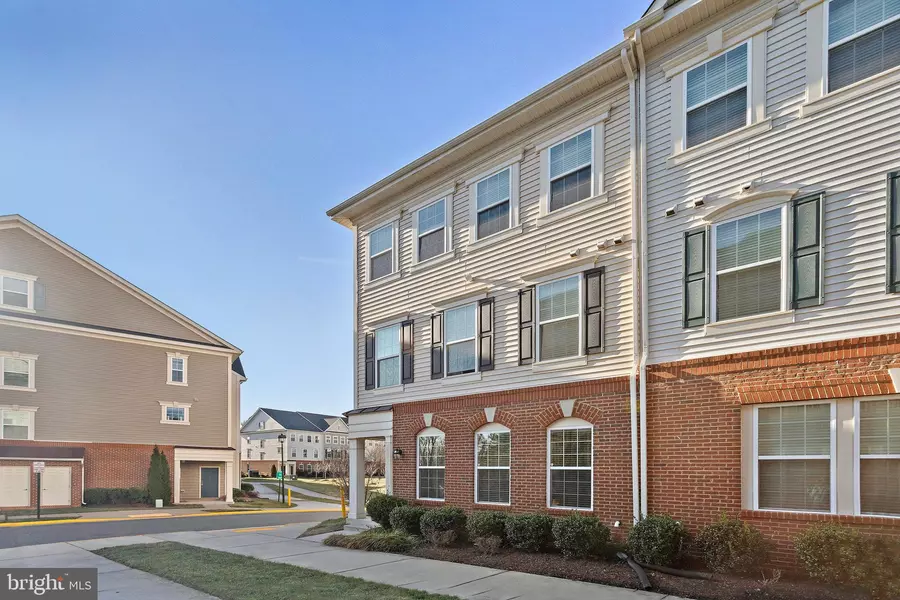 4914 DANE RIDGE CIR, Woodbridge, VA 22193