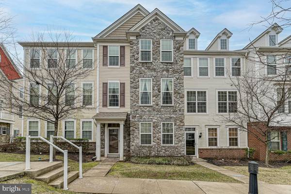 1803 GABRIEL LN, Highland Park, NJ 08904