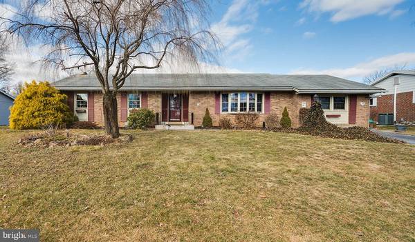 416 RAYMOND AVE, Hamburg, PA 19526