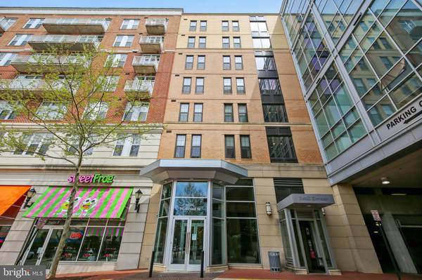 444 W BROAD ST #220, Falls Church, VA 22046