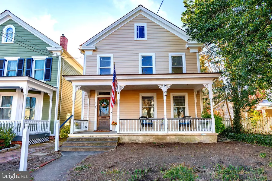 126 CAROLINE ST, Fredericksburg, VA 22401