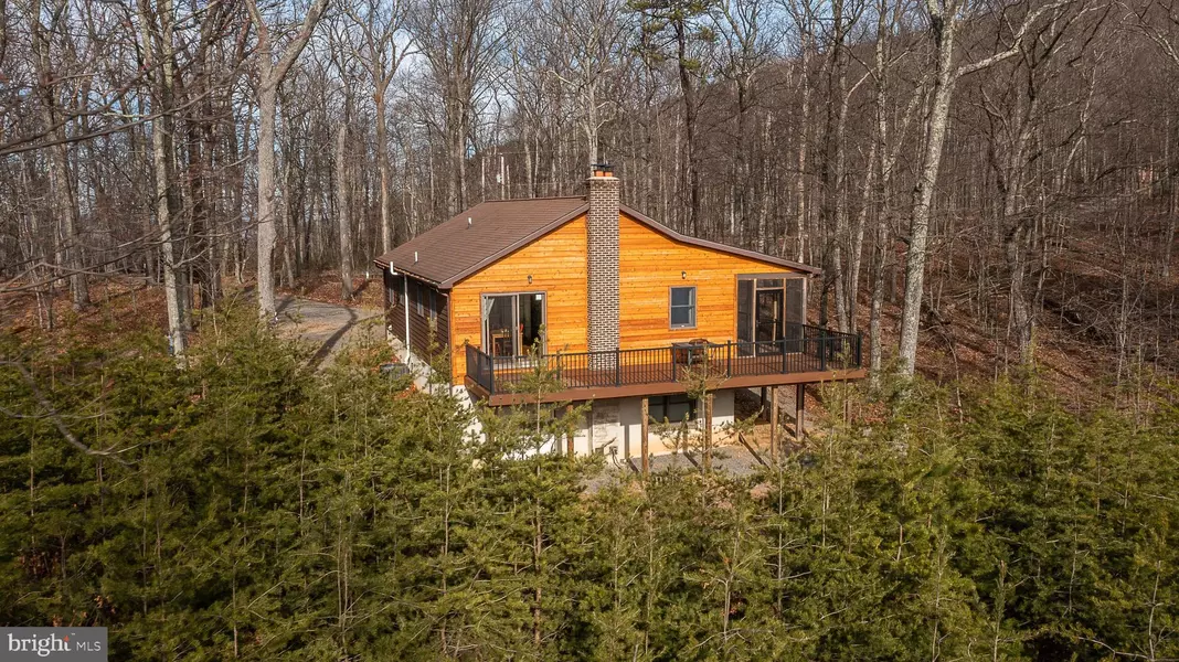 804 RAZORBACK RIDGE, Great Cacapon, WV 25422