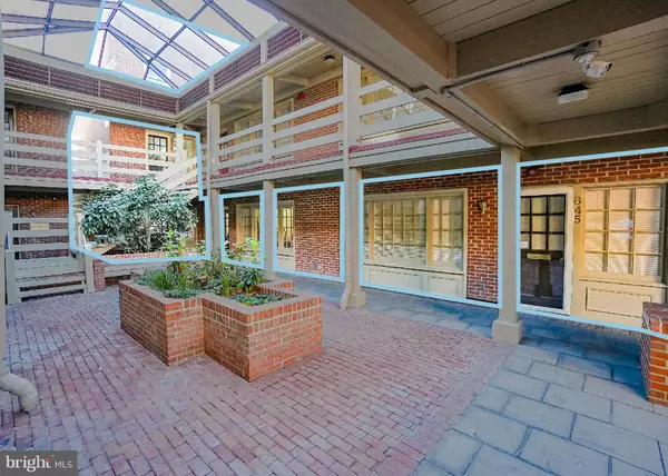 Alexandria, VA 22314,647 S WASHINGTON ST #647