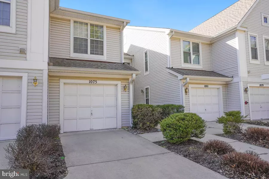 1075 HILLSIDE LAKE TER #1304, Gaithersburg, MD 20878