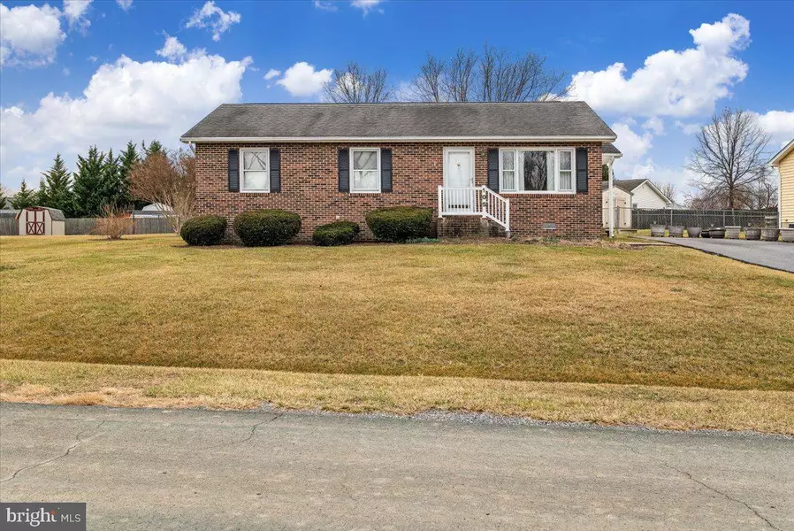 105 TANAGER DR, Stephens City, VA 22655