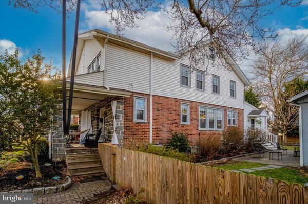 206 S MANOA RD, Havertown, PA 19083