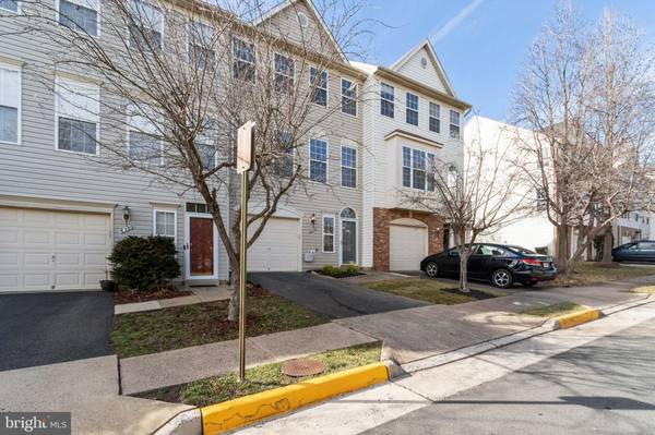 Centreville, VA 20121,6378 JAMES HARRIS WAY