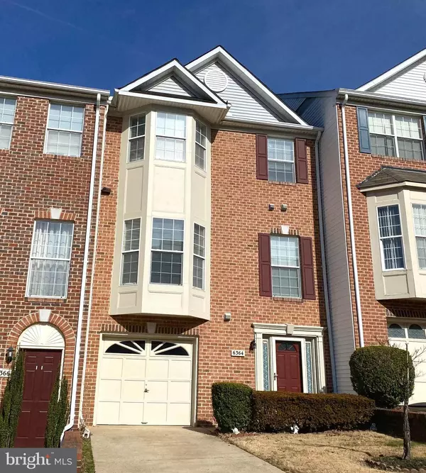 6364 REGAL OAK DR, Springfield, VA 22152