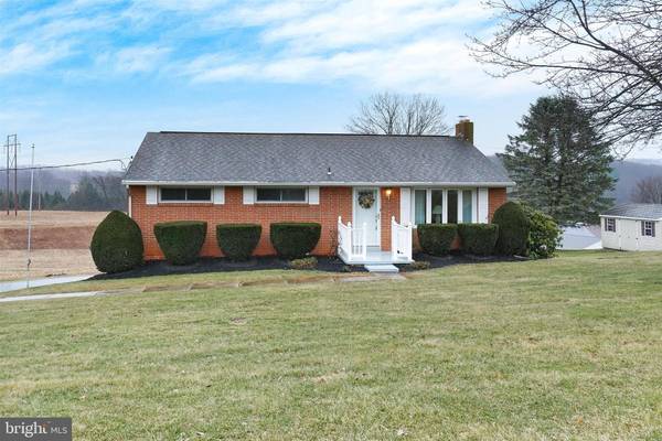 220 WHITE OAK RD, Red Lion, PA 17356