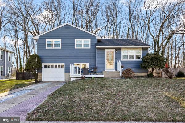 521 SINGLEY AVE, Runnemede, NJ 08078