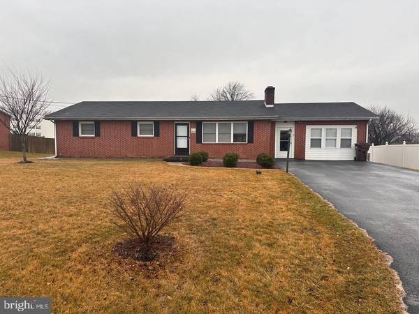 1939 WAYNE ROAD, Chambersburg, PA 17202