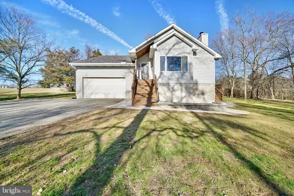 1697 OLDFIELD POINT RD, Elkton, MD 21921