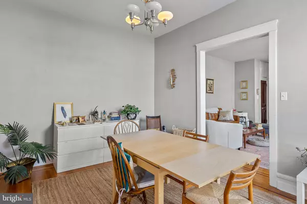 Philadelphia, PA 19130,887 N 23RD ST