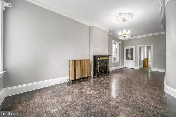 Burlington, NJ 08016,313 E UNION ST