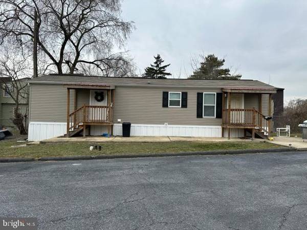 31 LINDA LN, Lebanon, PA 17046