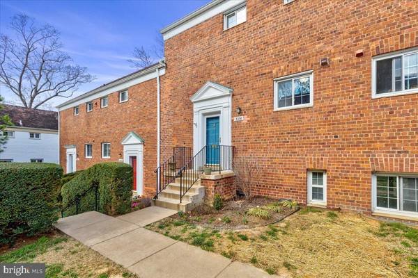 3350 GUNSTON RD, Alexandria, VA 22302