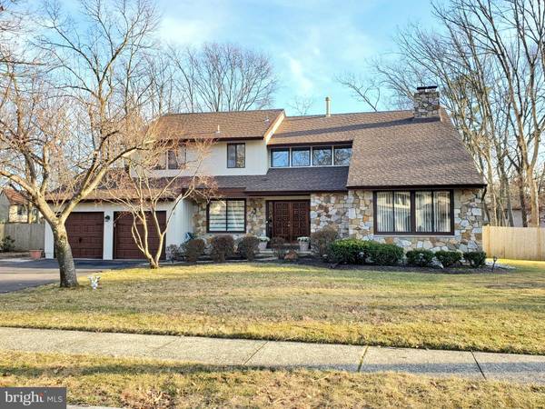 3 MOSSWOOD DR, Voorhees, NJ 08043