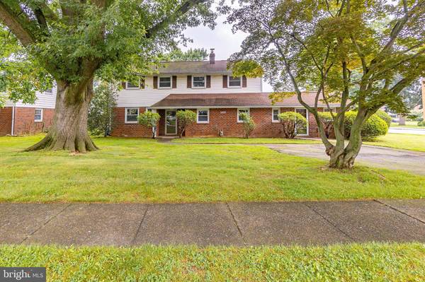 1400 BRIERWOOD RD, Havertown, PA 19083