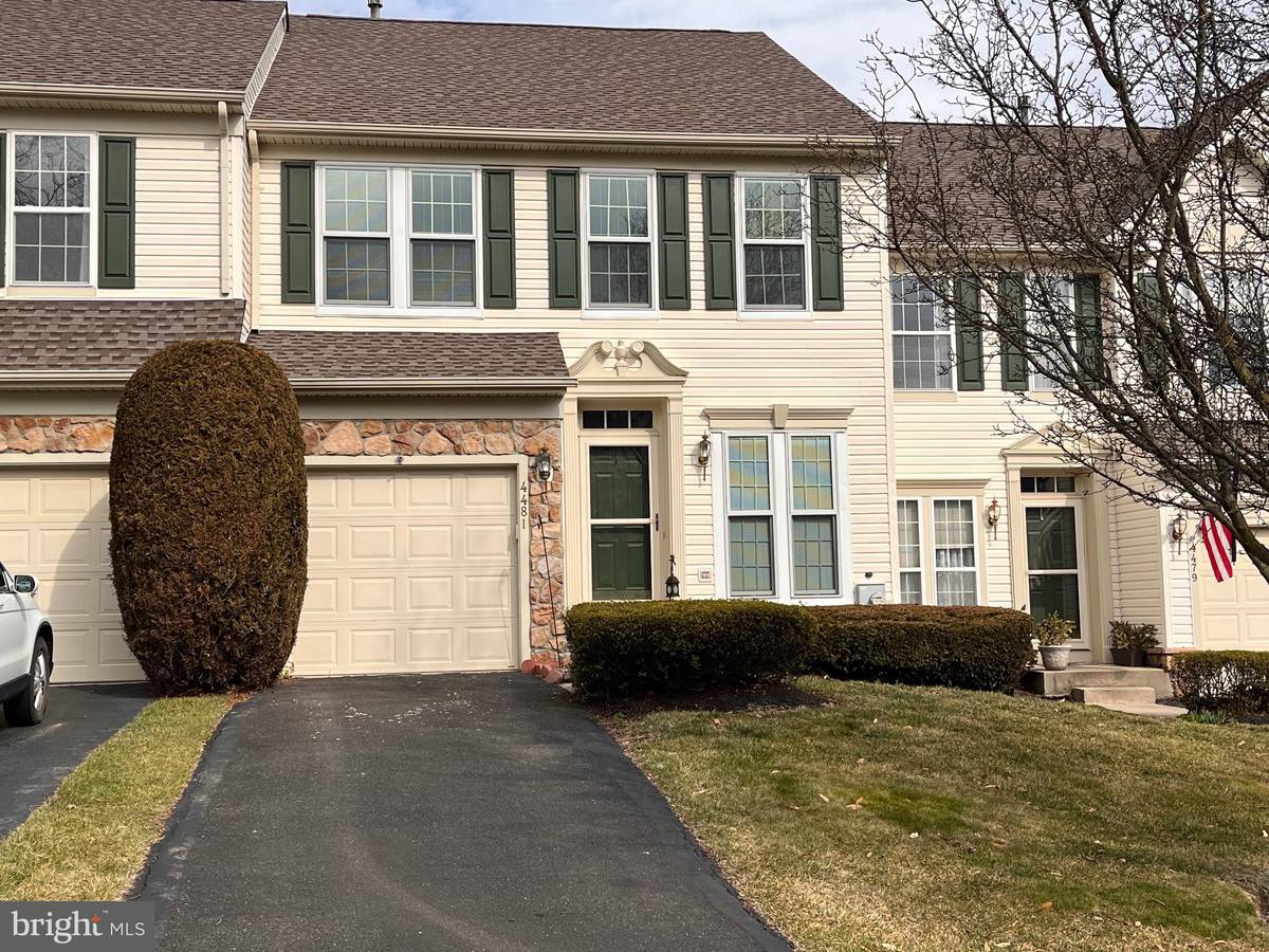 Doylestown, PA 18902,4481 HONEYSUCKLE LN