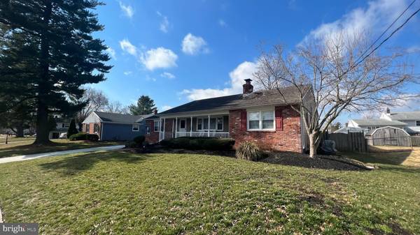 54 WINDING WAY RD, Stratford, NJ 08084