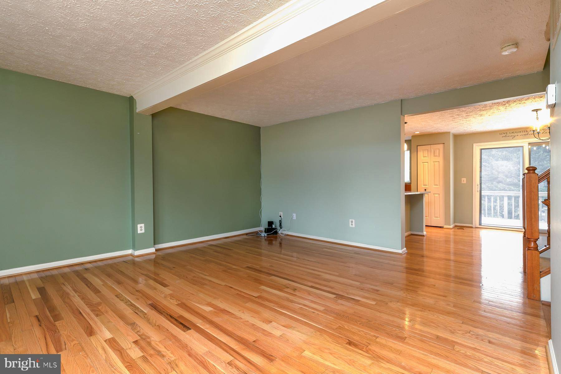 Herndon, VA 20170,1104 FLOYD PL