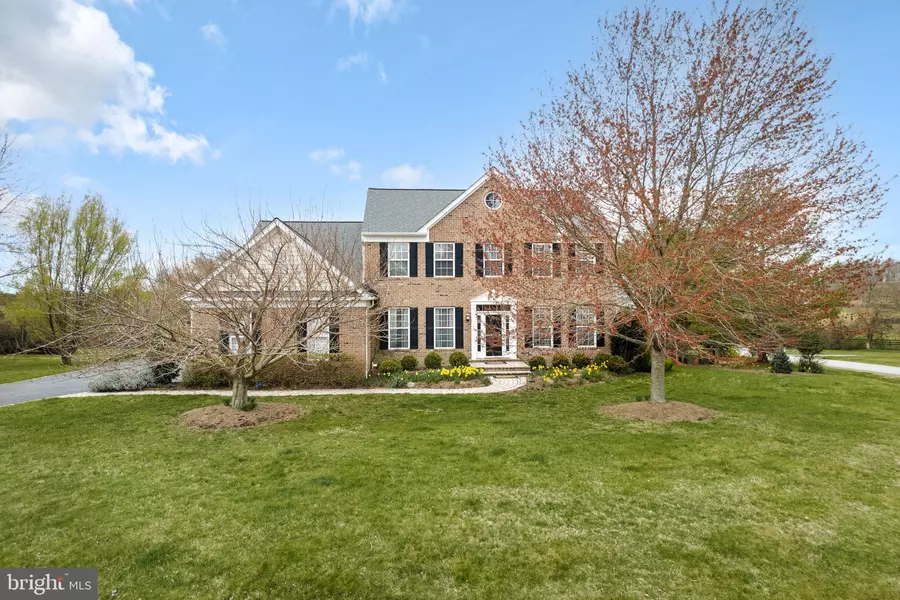 40937 SYCAMORE CREEK LN, Lovettsville, VA 20180