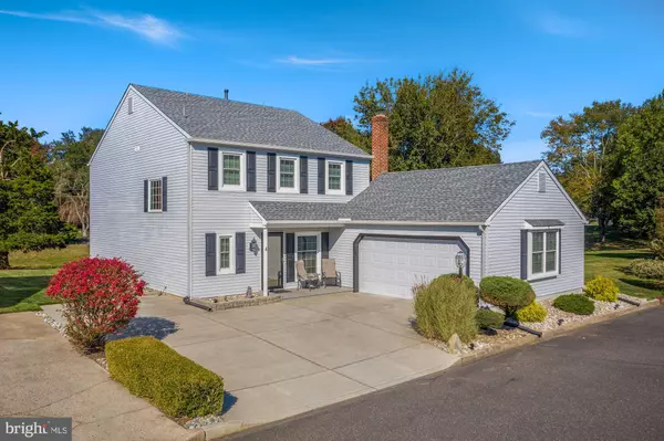 4 WOODMONT CT, Medford, NJ 08055