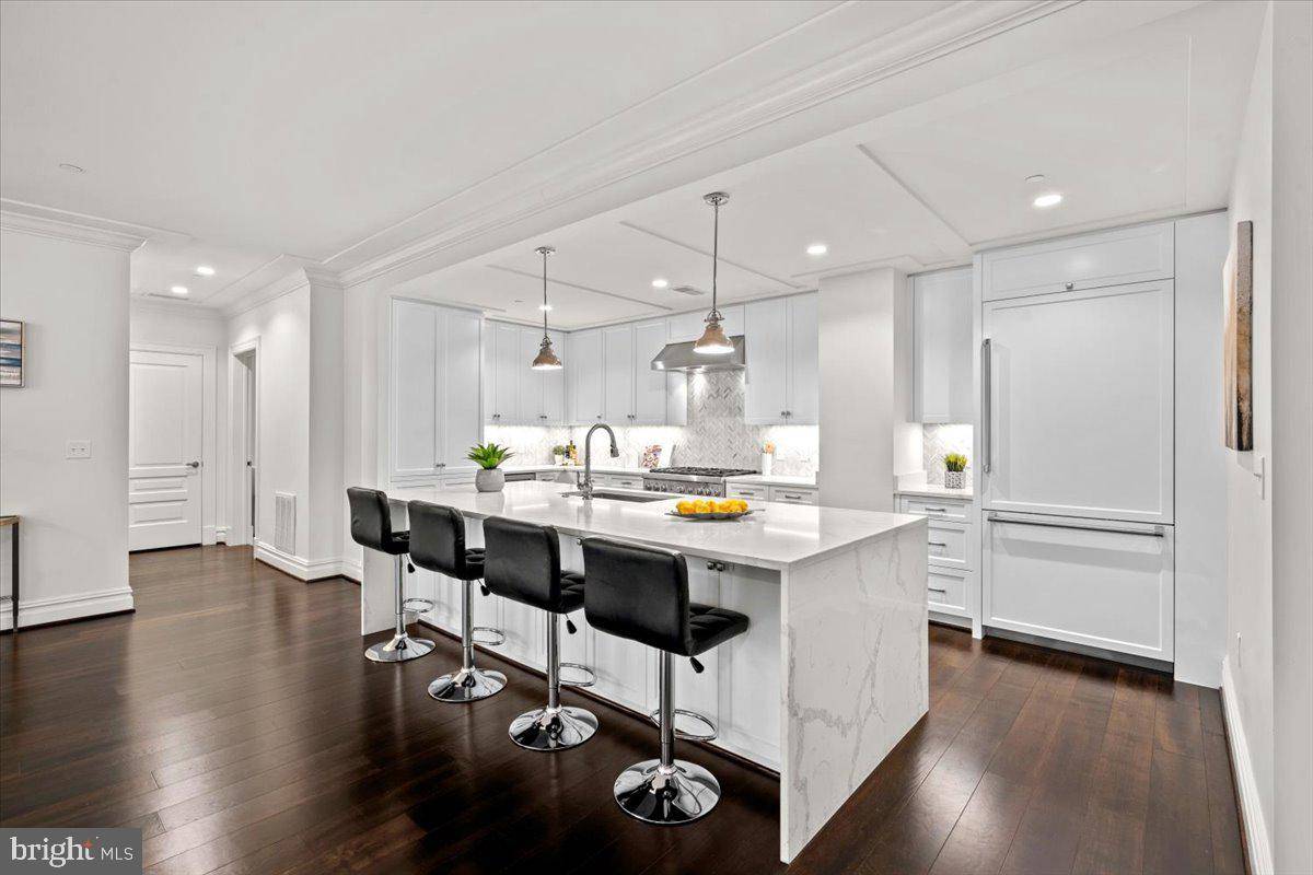 6900 FLEETWOOD RD #208, Mclean, VA 22101