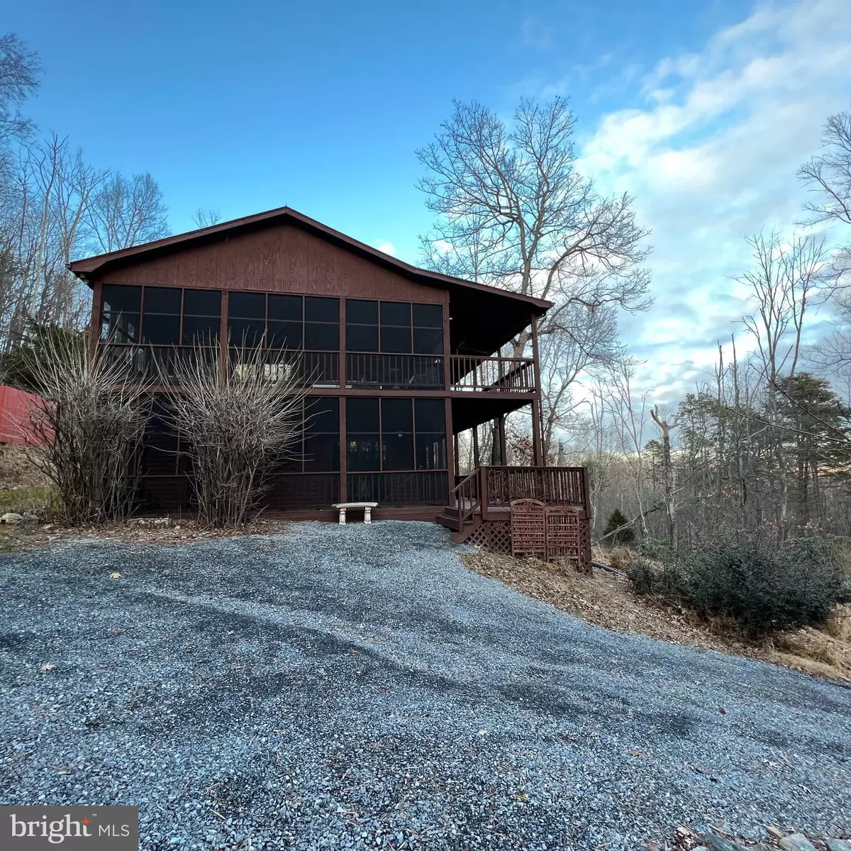 Mathias, WV 26812,581 STONEWALL TRAIL