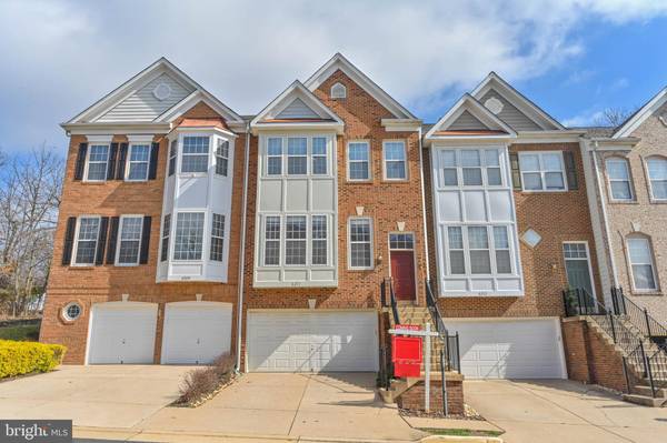 6211 SPLIT CREEK LN, Alexandria, VA 22312