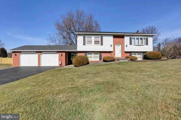 6 BEDROCK LN, Keedysville, MD 21756