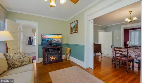 428 W MAPLE AVE Langhorne, PA 19047