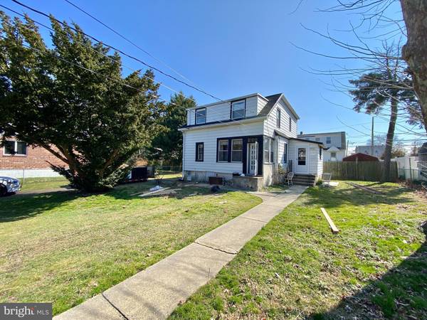 407 SENECA ST, Essington, PA 19029