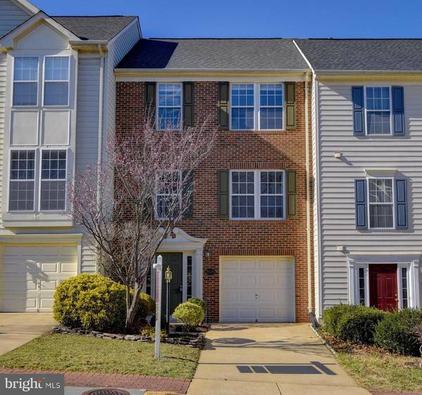 8075 HORSESHOE COTTAGE CIR, Lorton, VA 22079