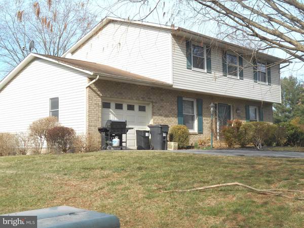 7100 STRATFORD DR, Sykesville, MD 21784