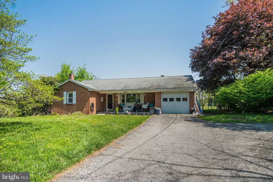 1409 KRAFTS MILL RD, Spring Grove, PA 17362