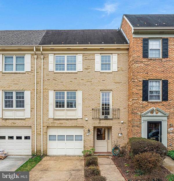 7409 HALLCREST DR, Mclean, VA 22102