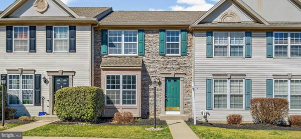 141 CHANDLER DR #141, Red Lion, PA 17356