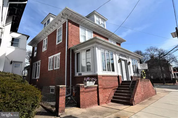 Burlington, NJ 08016,467 HIGH ST