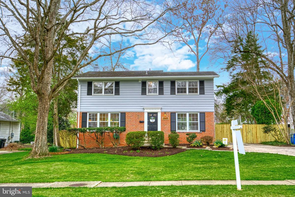 Vienna, VA 22180,2622 BOWLING GREEN DR