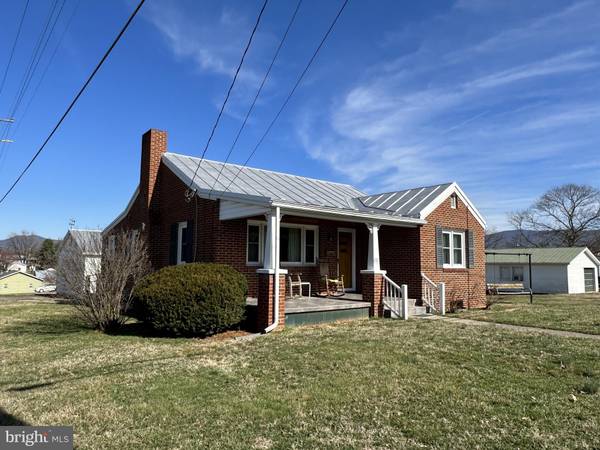 201 EIGHTH AVE, Luray, VA 22835