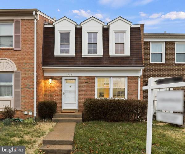 1958 MARINER LN, Woodbridge, VA 22192