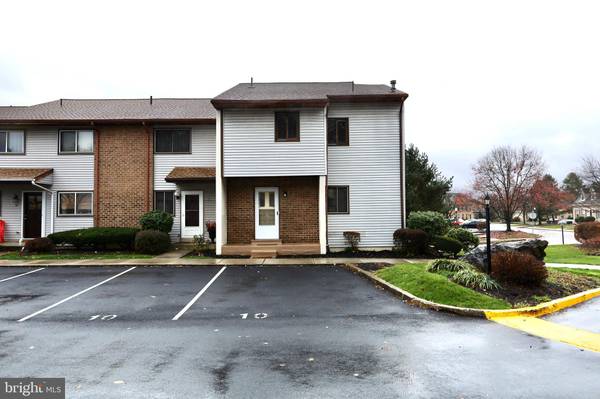 10 DREXEL PL, New Cumberland, PA 17070